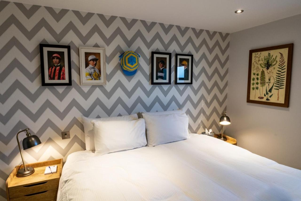 Albert Arms Esher Dış mekan fotoğraf