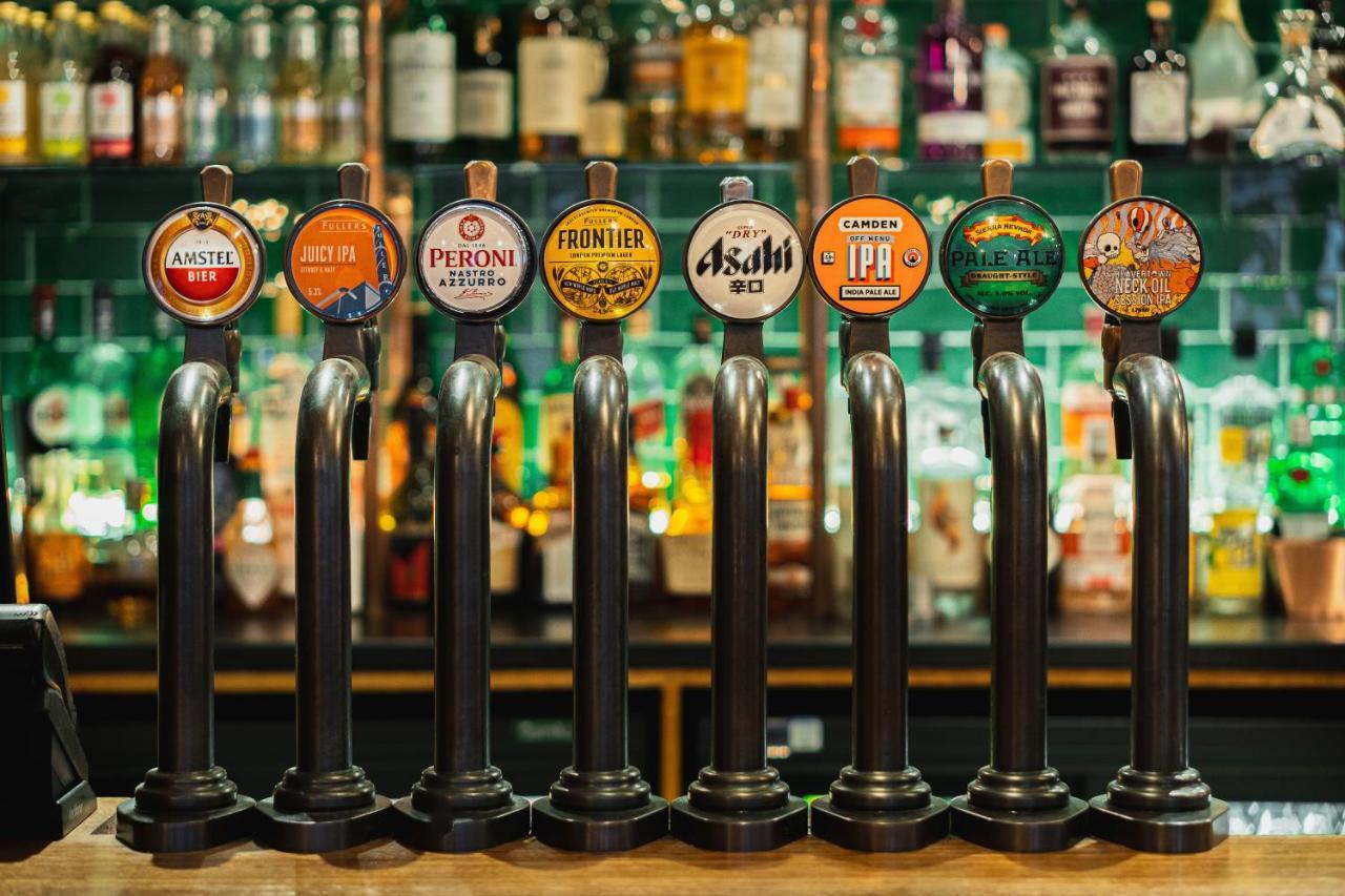 Albert Arms Esher Dış mekan fotoğraf
