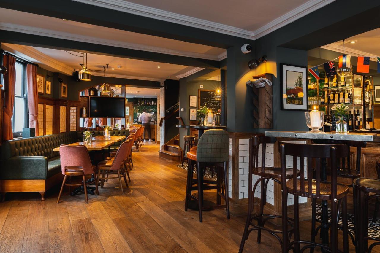 Albert Arms Esher Dış mekan fotoğraf